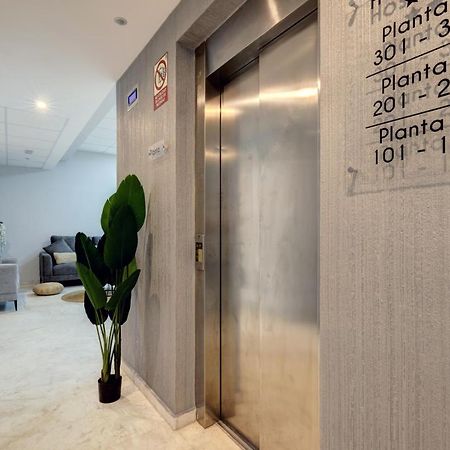 Hostal 37 Estepona Ngoại thất bức ảnh