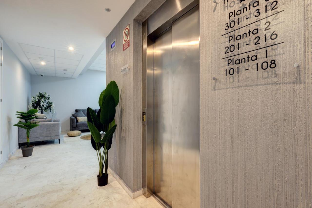 Hostal 37 Estepona Ngoại thất bức ảnh