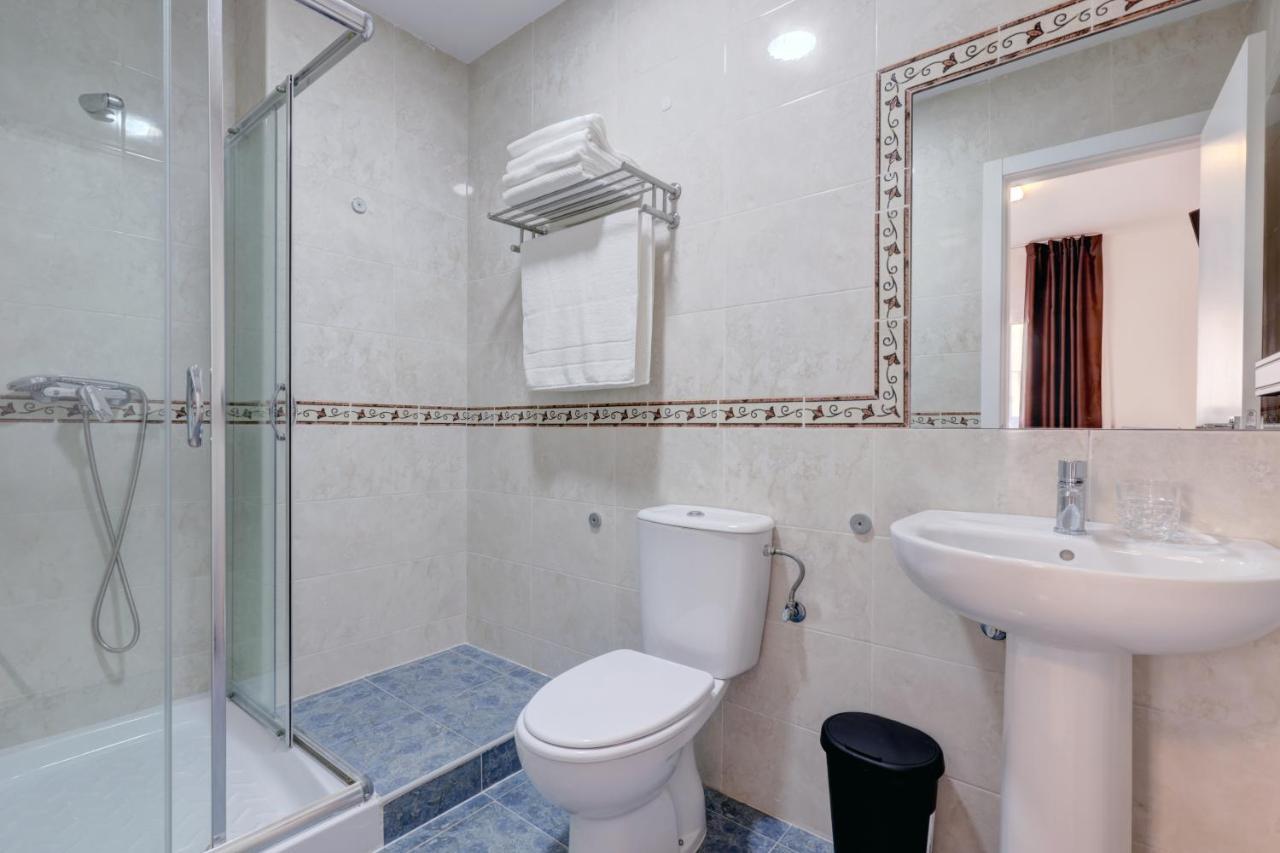 Hostal 37 Estepona Ngoại thất bức ảnh