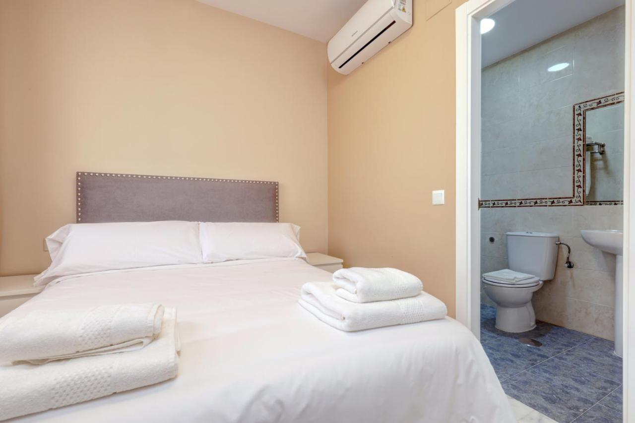 Hostal 37 Estepona Ngoại thất bức ảnh
